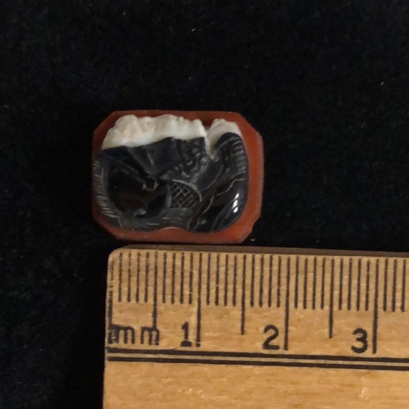 Antique / Vintage Carved Sardonyx + Agate Double Roman Soldier Cameo - Picture 3 of 5